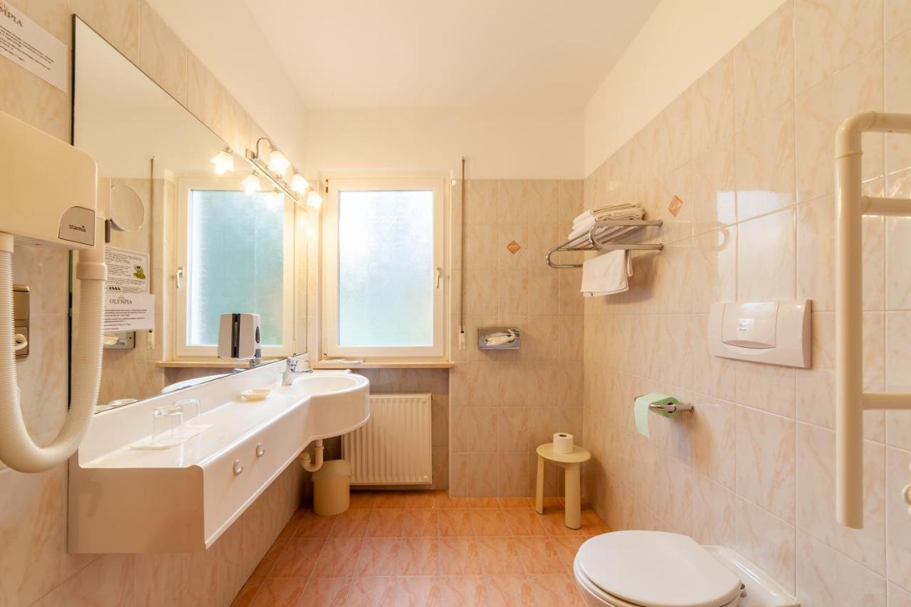 Fruehstuecks-Hotel Olympia Tirolo Exteriör bild