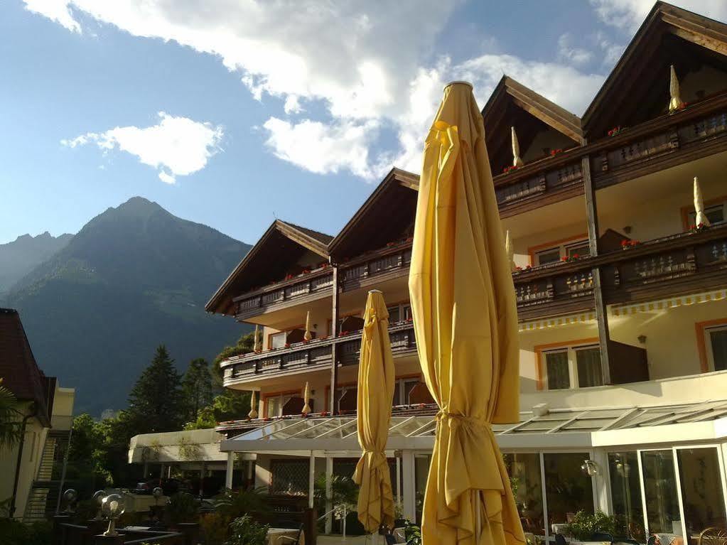 Fruehstuecks-Hotel Olympia Tirolo Exteriör bild